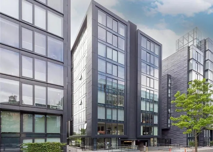 Modern & Lovely - Central One-Bed Apt